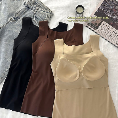 Le débardeur français qui remplace soutien-gorge, camisole et gaine en une seule pièce. (CJ)