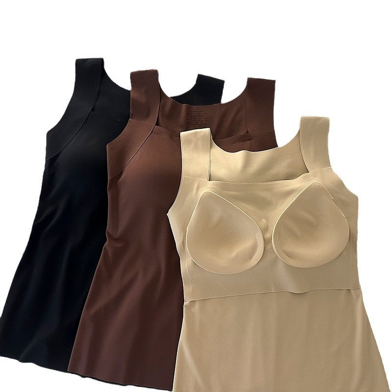 Le débardeur français qui remplace soutien-gorge, camisole et gaine en une seule pièce. (CJ)